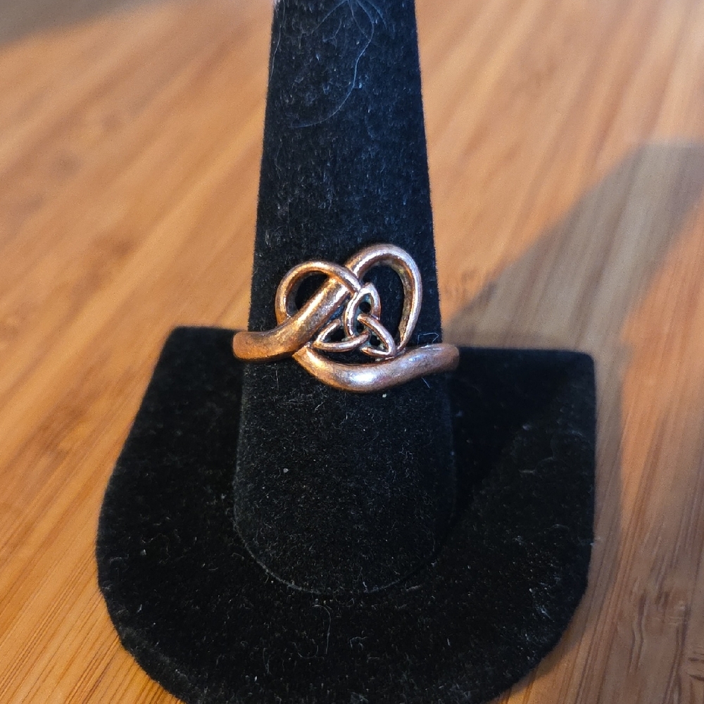 Copper Love Knot Design Ring 10
